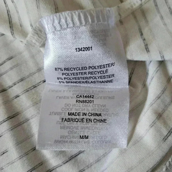 NWOT Set of 2 Mondetta Performance Tees Medium Black and Cream Short Sleeved - Picture 12 of 13